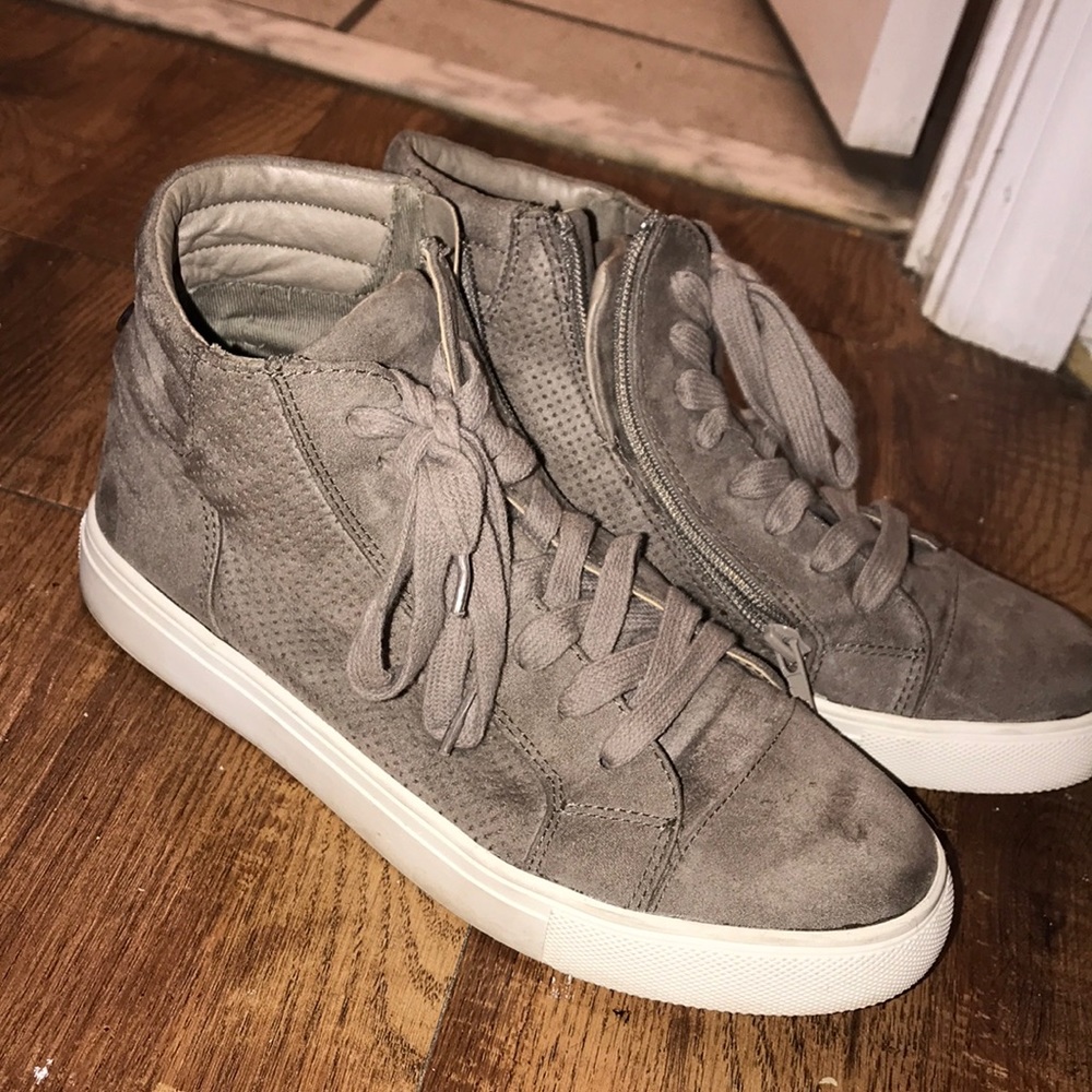 Women’s Steve Madden Sneakers, size 8